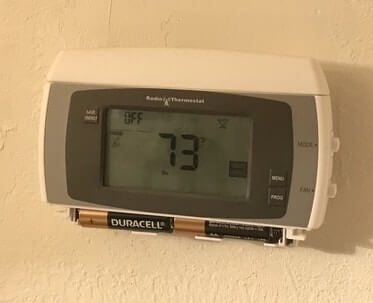thermostat is blank dead batteries